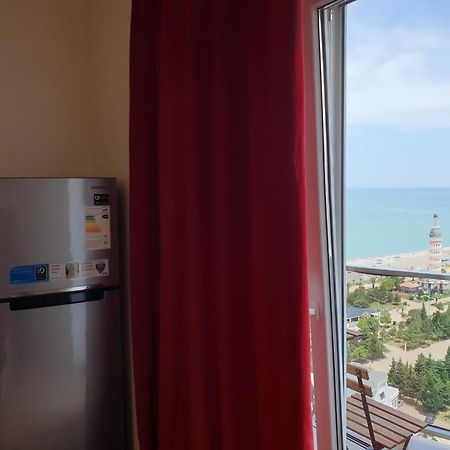 Holiday Premium Apartments Batoumi Extérieur photo