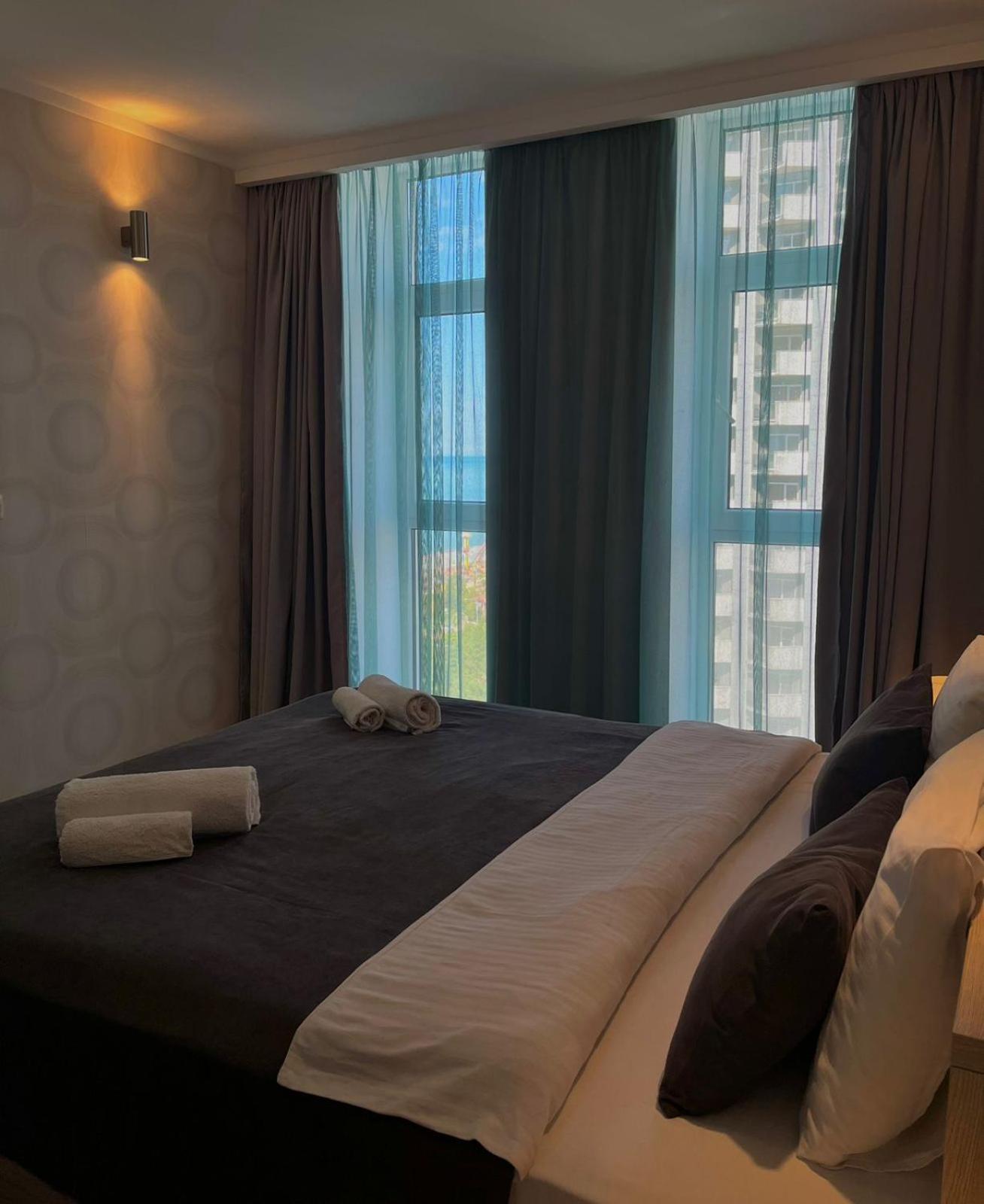 Holiday Premium Apartments Batoumi Extérieur photo