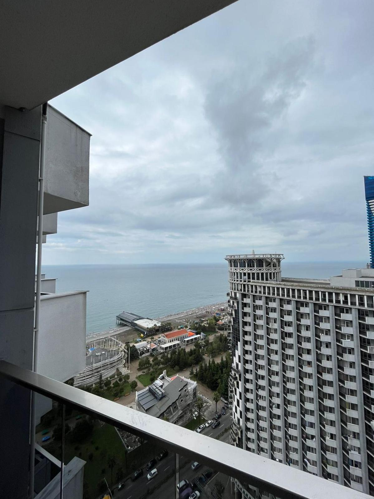 Holiday Premium Apartments Batoumi Extérieur photo