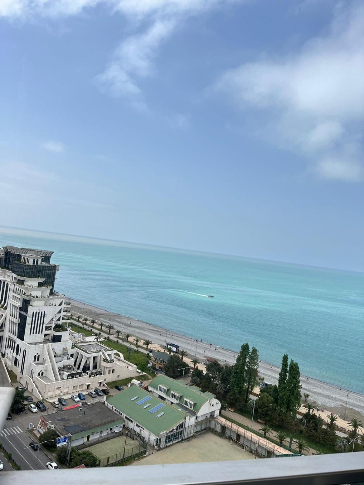 Holiday Premium Apartments Batoumi Extérieur photo