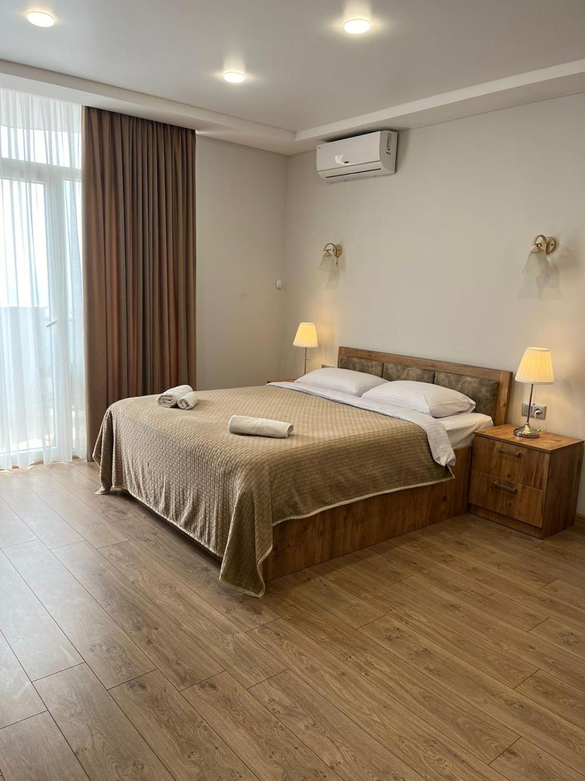 Holiday Premium Apartments Batoumi Extérieur photo