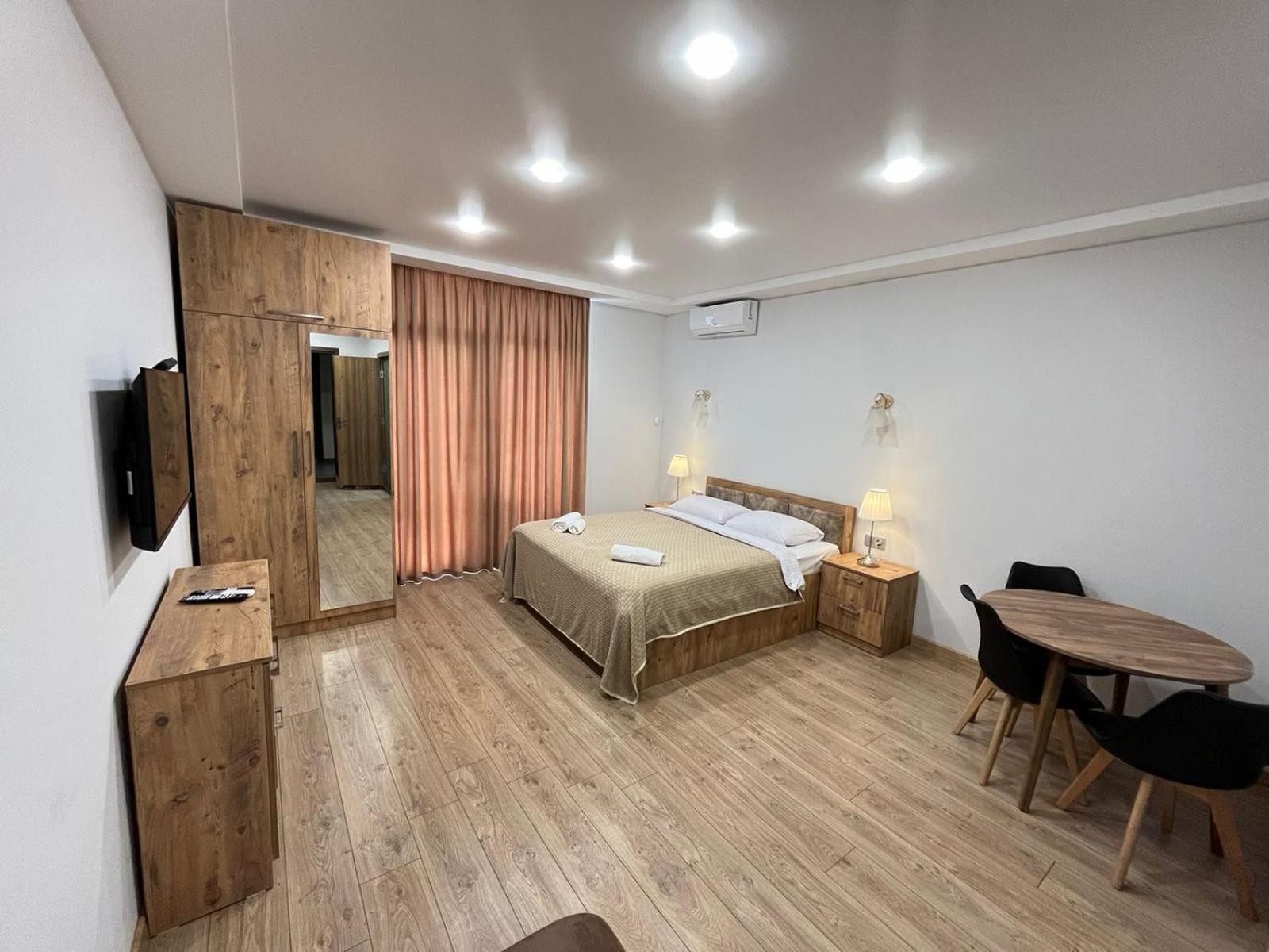 Holiday Premium Apartments Batoumi Extérieur photo